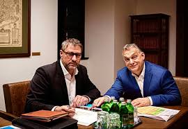 Simonka györgy betoppant hadházy ákos korrupcióinfójára. Simonka Gyorgy Nem Tudja Mit Erthetett Felre Az Ugyeszseg 444