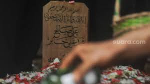 Setiap yang bernyawa pasti mengalami yang namanya kematian. Amalan Ziarah Kubur Ini Doa Lengkap Dan Artinya Suara Sumsel