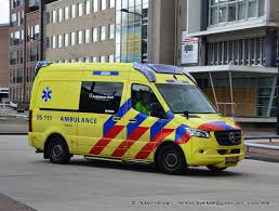 Mercedes Sprint Ambulance Van Ambulance Oost In Enschede Foto Gemaakt Door Nikon Herman Herman A Haverkate Uit Enschede Zuid Herma In 2020 Ambulance Van Vehicles