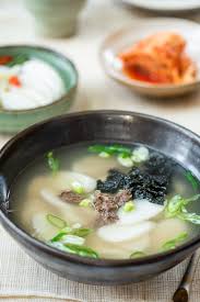Tteokguk Korean Rice Cake Soup Korean Bapsang Recipe In 2020 Rice Cake Soup Korean Rice Cake Korean Rice Cake Soup