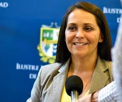 Alcaldesa de Cauquenes destaca ley que autoriza a condonar multas e  intereses de derechos de aseo