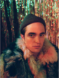 Robert Pattinson covers Wonderland