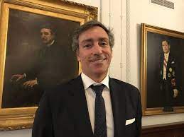 Ao lado do filho, nuno rebelo de sousa, que comemorou no passado dia 8 de agosto 37 anos, da nora, rita sousa coutinho, e dos quatro netos, francisco, de 7 anos, maria teresa, de 5, maria madalena, de 3, e maria luísa, de 18 meses, marcelo rebelo de sousa vive momentos de puro divertimento, que o ajudam a retemperar energias para mais um ano de muito trabalho. Filho De Marcelo Liderou Comitiva De Investidores E Empreendedores Brasileiros Economia Sapo 24