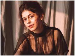 According to the 1940 census, fisher was the most common last name beginning with the letter 'f', followed by foster and ford. Jawaani Jaaneman Actress Alaya F Names The Bollywood Actors She Would Like To Work With Hindi Movie News Times Of India