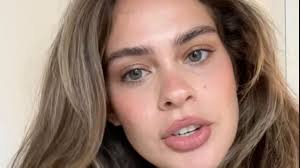 Bachelor's Kelsey rages at fans over DWTS comments