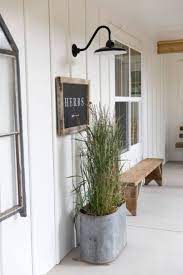 If so, you will love what i have to show you. 21 Stunning Farmhouse Outdoor Decor Ideas Designs For 2021