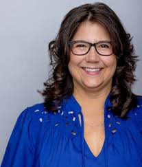 Rising Star Julie Dove On The Five Things You Need To Shine In The  Entertainment Industry