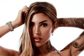 Tami Tsunami: «Tro*a perché mi piace fare sesso? Allora la sono» | Rolling  Stone Italia