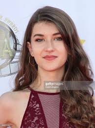 Thank you SO much again @YEAAWARDS for this honor! I had the best time and  topping it off with a win for @TheMiddle_ABC was the cherry