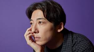 高橋一生「ずっと岸辺露伴でもいいですよ」──映画『岸辺露伴 ルーヴルへ行く』インタビュー | GQ JAPAN