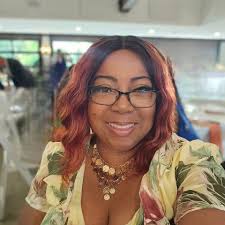 Hi everyone, today it's a rum cake for my coworker's birthday.