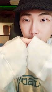 She looks like a dream . 🫵🏻🩷