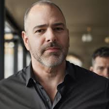 The vast majority of weekends I spend pushing myself beyond my limits. This  weekend climbing 3550ft (1085m) over 11miles (17km) and passing over 3  summits. Unplanned other than I was going to