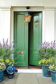 Warna sebuah pintu juga sangat berperan dalam membangun kesan indah pada rumah anda, pilihlah warna pintu yang serasi dengan warna cat dinding rumah anda. Kombinasi Warna Cat Pintu Rumah Minimalis Yang Bagus