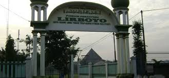 Maybe you would like to learn more about one of these? Pimpinan Pondok Pesantren Lirboyo Kediri Wafat Republika Online