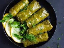 Dolmas Feuilles De Vigne Farcies Au Riz Recette Feuille De Vigne Farcie Recettes De Cuisine Recette Grecque