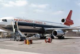 Northwest Md 11 Or Dc10 My First Trip To La Roa Dtw Where I Boarded One Of These Then Lax Northwest Airlines North West Vintage Aircraft