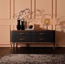 Screenshot Tonin Casa On Instagram Tiffany Night A Touch Of Contemporary Luxury In Your Bedroom Tiffany Nigh Mobilya Fikirleri Mobilya Ev Dekorasyonu