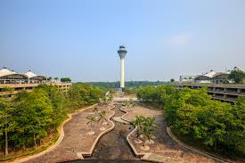 Leveraging on the kuala lumpur international airport's available capacity to cater up to 140 million passengers per annum with a potential 4th runway. Malaysia Airports Announces Plan For Kl Aeropolis Airport City Expatgo