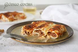 1 ponemos una sartén amplia al fuego con un poco de aceite, cuando este 3 ponemos a remojo en agua fría los canelones 20 minutos si son precocidos, si no os gusta cocinar o buscáis fantásticas recetas, os invito a compartir vuestras recetas en mi grupo de. Como Hacer Canelones De Carne Caseros Codigo Cocina
