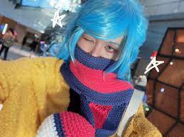 Went as Grusha for a convention today! I love my knitted scarf 🙈 :  r/PokemonScarletViolet