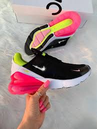 Swarovski Nike Blinged Vrouwen Nike Air Max 270 Hardlopen Training Schoenen Buiten Nike Swoosh Is Aangepast Me In 2020 Swarovski Nike Cute Nike Shoes Green Nike Shoes