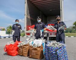 Ibu pejabat polis daerah (ipd) pendang, kedah (18 november hingga 22 november). Guna Wang I Sinar Sewa Lori Angkut Daun Ketum Utusan Digital