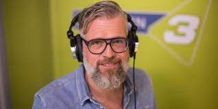 Falls du hier falsche information gefunden hast, bitte melde dich in das kommentarfeld, und wir werden es korrigieren. Was Lauft Wann Das Bayern 3 Team Amp Die Sendungen Bayern 3