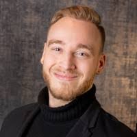 Devin Hinkle's Instagram, Twitter & Facebook