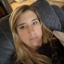 Dawn Edelen's Instagram, Twitter & Facebook