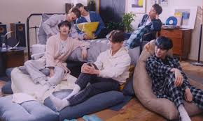 Rapper flavor flav does his best to find love on this reality show. Monsta X Nos Enamora En Su Regreso Con El Mv De Flavors Of Love Kpoplat
