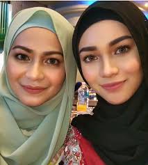 Lagu siti nurhaliza, siti nurhaliza menikah, anak siti nurhaliza, siti nurhaliza muda, biodata siti nurhaliza, siti nurhaliza hamil, suami siti nurhaliza, siti nurhaliza pendidikan, 5 gambar comel siti. Foto Inilah Siti Nurunnysa Anak Saudara Siti Nurhaliza Yang Cantik Jelita Berita Steady