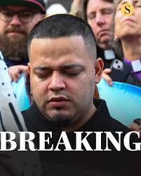 Kilmar Abrego Garcia has been transferred to a Pennsylvania detention  center while awaiting immigration proceedings. His attorneys warn the move  could limit access to legal counsel and raise safety concerns.  https://bit.ly/4pKhh0e 📸: