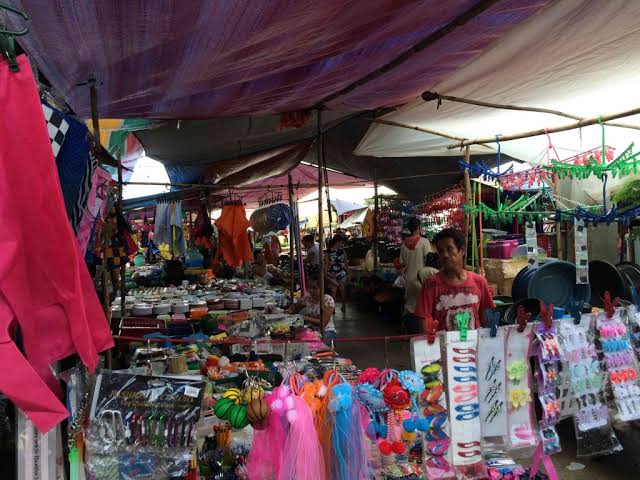 Mga resulta ng larawan para sa Flea Market or Tiangge (Philippines)"