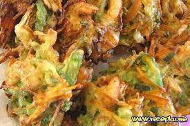Salah satu penyajian paling menggoda hidangan ini adalah dengan disajikan bersama dengan sambal pedas yang enak. Resep Bakwan Sayur Goreng Yang Enak Dan Renyah Resepku Me