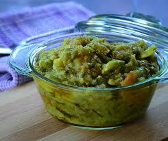 Masakan berasaskan sambal hijau ini dikhabarkan berasal dari negeri johor yang sememangnya terkenal dengan masakan pedas. Sambal Hijau Tempoyak Berapi Dapur Tanpa Sempadan