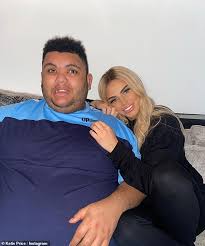 In 2006 price signed a £300,000 advance with random house for katie price's perfect ponies, a series of children's books, with the first six released in 2007. Katie Price Reveals Son Harvey Has His Own Three Bed House To Prepare Him For Independent Living Daily Mail Online