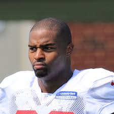 Can Osi Umenyiora Play in a Hybrid Role?