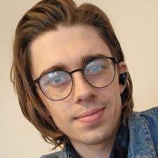 Lauren Arevalo's Instagram, Twitter & Facebook