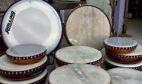 Gendang atau kendang merupakan alat musik yang ada di gamelan jawa tengah dan jawa barat. 17 Contoh Alat Musik Ritmis Pengertian Fungsi Jenis Gambar