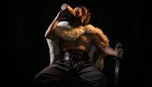 Ivar der knochenlose fand ein bewusstloses mädchen an der. Ivar Der Knochenlose Midgards Wolfe