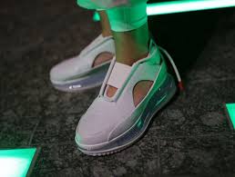 Nike Wmns Air Max Ff 720 Summit White Ao3189 100 Couv Sandale Nike Bottes Chaussure