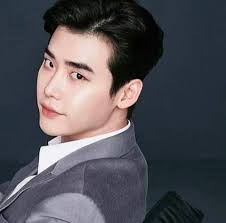 Lee jong suk reportedly started filming upcoming drama in march 2017. W Lee Jong Suk Home Facebook