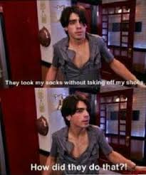 i remember this part loved this show with chelsea macy the pizza girl and the firehouse jonas brothers jonas brother jonas la