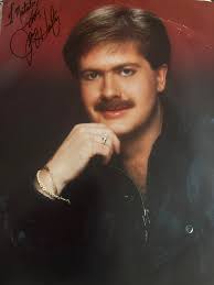 ANYBODY KNOW OF THE LLOYD FAMILY OF RENNIE AVENUE ST.HELENS FROM 1960S  ,1970S ST.HELENS TERRY LLOYD