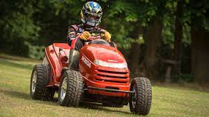 Honda Builds A 130 Mph Lawn Mower Lawn Mower Lawn Tractor Tractors