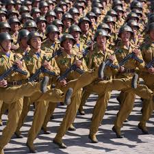 Le japon débloque 210 milliards d'euros pour développer son arsenal militaire. Video Coree Du Nord Le Regime Celebre Ses 70 Ans Avec Un Defile Militaire