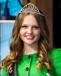 Crystal Grote's Instagram, Twitter & Facebook