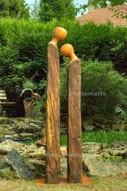 Lieben Sie Die Einfachen Linien Noch Wie Diese Gartenkunst Spricht Art Carving Garden Li Carving Diese Einfa Gartenkunst Gartenskulptur Schnitzen
