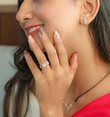 Fern Diamond's Instagram, Twitter & Facebook